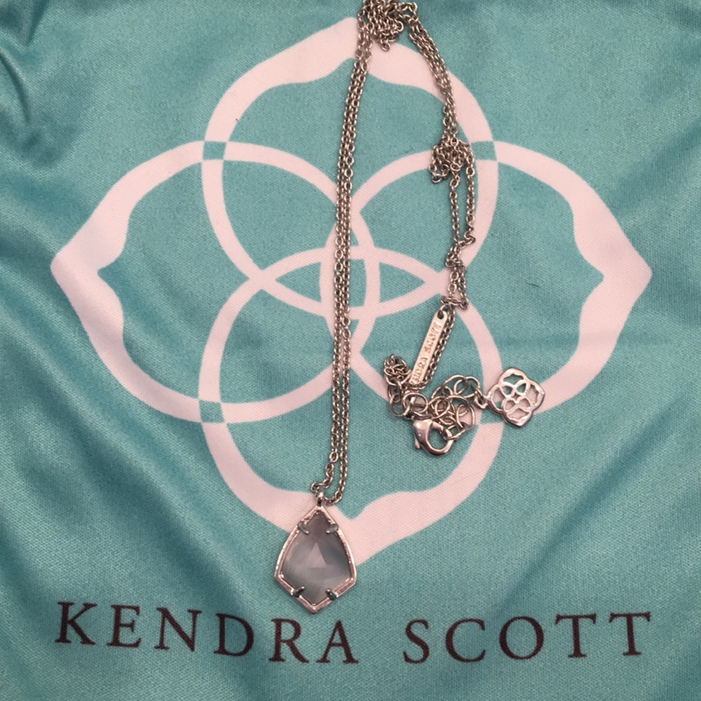 Kendra Scott Necklace